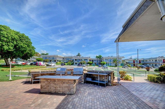 2920 Cynthia Lane 107, Lake Worth Beach, FL 33461