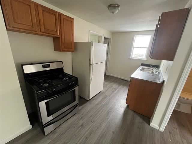 616 E 12TH Street, Erie, PA 16503