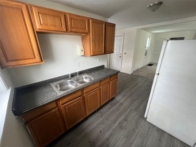 616 E 12TH Street, Erie, PA 16503