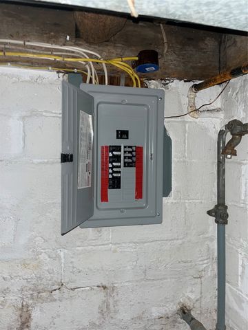 616 E 12TH Street, Erie, PA 16503