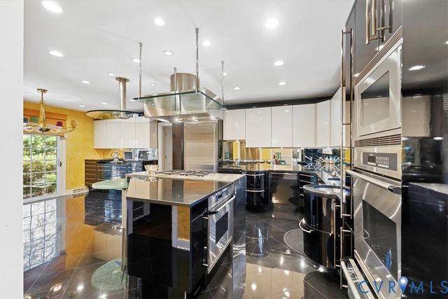 5 Cedaridge Rd, Richmond, VA 23229