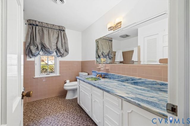 5 Cedaridge Rd, Richmond, VA 23229