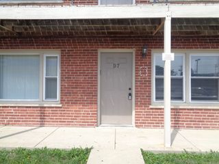 1340 N main Street D7, Wheaton, IL 60187