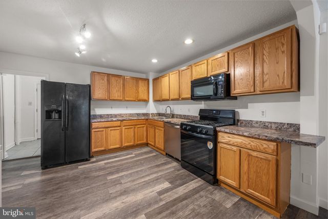 4 N POTOMAC ST, Baltimore, MD 21224