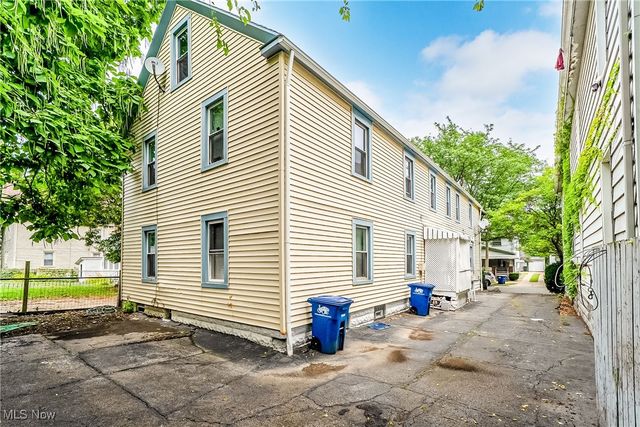 2036 Lark Street 1, Lakewood, OH 44107