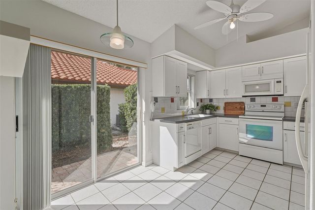 944 HARBOR TOWN DRIVE, Venice, FL 34292