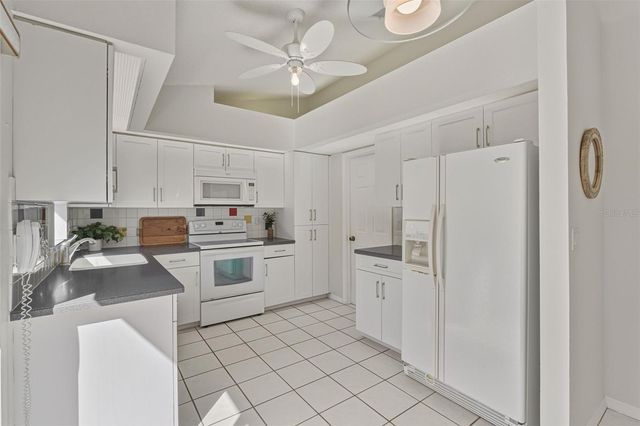 944 HARBOR TOWN DRIVE, Venice, FL 34292