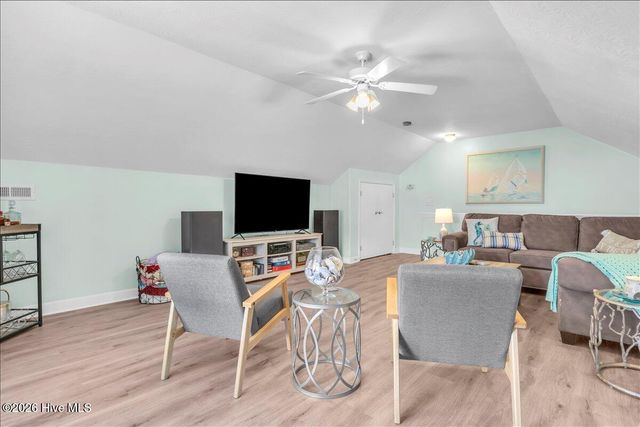5940 Saltaire Village Court, Wilmington, NC 28412