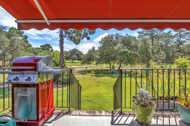 5940 Saltaire Village Court, Wilmington, NC 28412