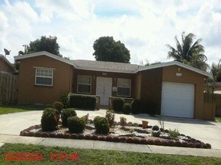 4506 NW 39th Street, Lauderdale Lakes, FL 33319
