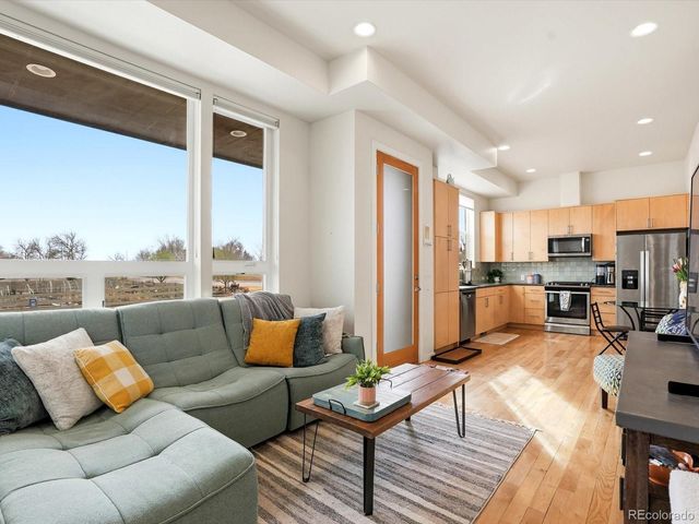 1998 Foxtail Lane A, Lafayette, CO 80026