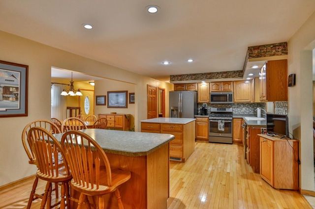 917 S 17TH AVENUE, Wausau, WI 54401