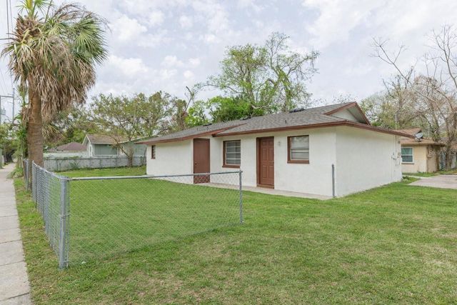 8402 N MULBERRY STREET, Tampa, FL 33604