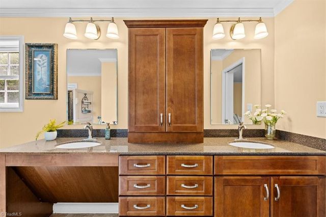 9825 Cherry Grove Road, Reidsville, NC 27320