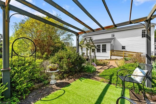 9825 Cherry Grove Road, Reidsville, NC 27320