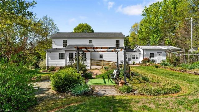 9825 Cherry Grove Road, Reidsville, NC 27320