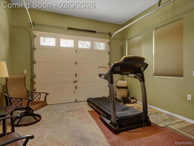 19201 N Grisham Drive E, Macomb Township, MI 48044