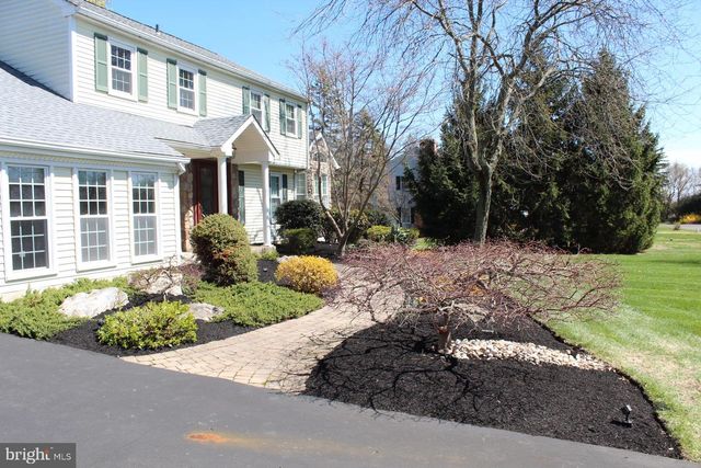 6 TIFFANY DR, Perkasie, PA 18944