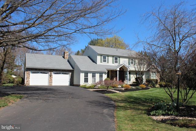 6 TIFFANY DR, Perkasie, PA 18944