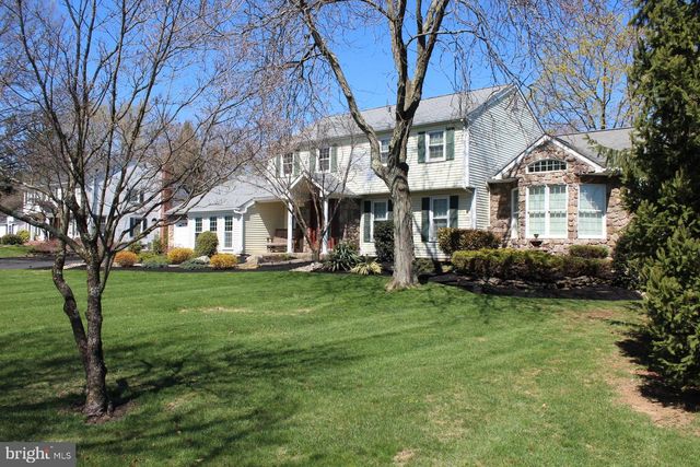 6 TIFFANY DR, Perkasie, PA 18944