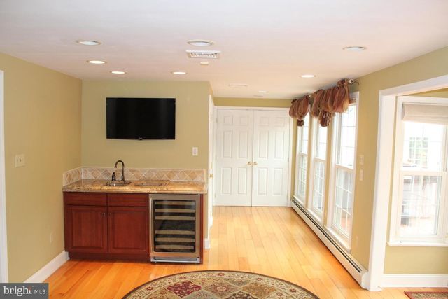 6 TIFFANY DR, Perkasie, PA 18944
