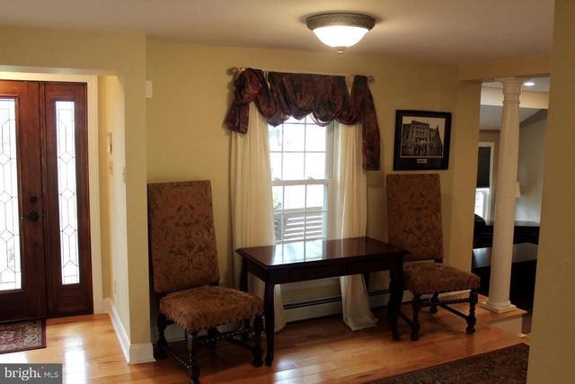 6 TIFFANY DR, Perkasie, PA 18944