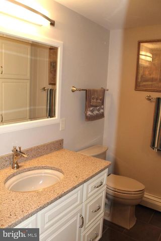 6 TIFFANY DR, Perkasie, PA 18944