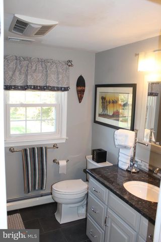 6 TIFFANY DR, Perkasie, PA 18944