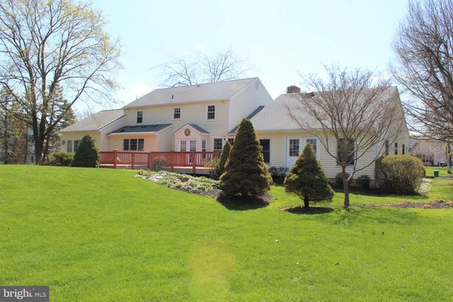 6 TIFFANY DR, Perkasie, PA 18944