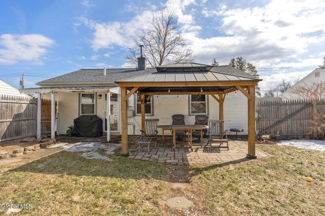 247 Chiswell Road, Schenectady, NY 12304