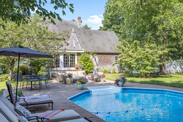 30 Fairview Lane, Plymouth, MA 02360