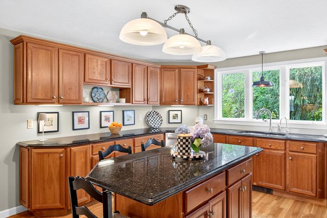 30 Fairview Lane, Plymouth, MA 02360