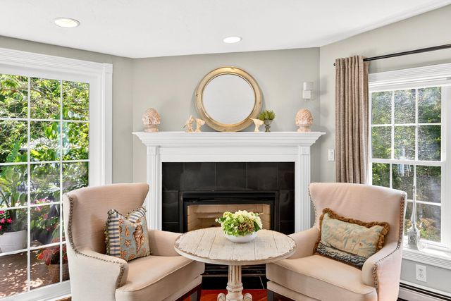 30 Fairview Lane, Plymouth, MA 02360