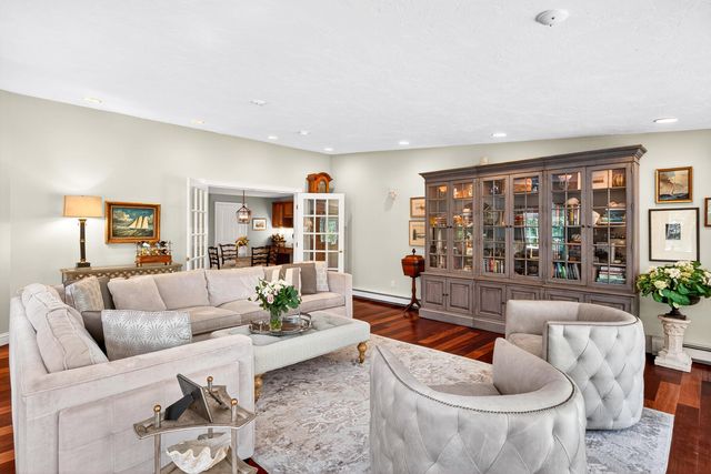 30 Fairview Lane, Plymouth, MA 02360
