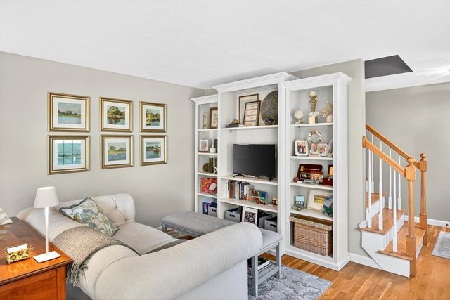 30 Fairview Lane, Plymouth, MA 02360