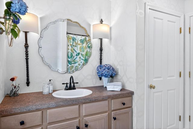 30 Fairview Lane, Plymouth, MA 02360