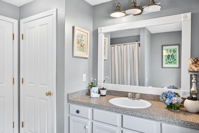 30 Fairview Lane, Plymouth, MA 02360