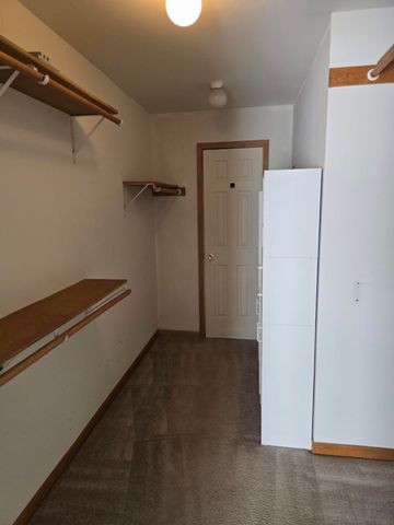 1362 W 94th Court, Crown Point, IN 46307