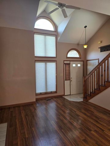 1362 W 94th Court, Crown Point, IN 46307