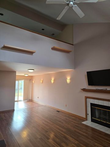 1362 W 94th Court, Crown Point, IN 46307