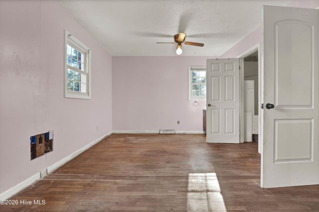 3533 Middle Sound Loop Road, Wilmington, NC 28411