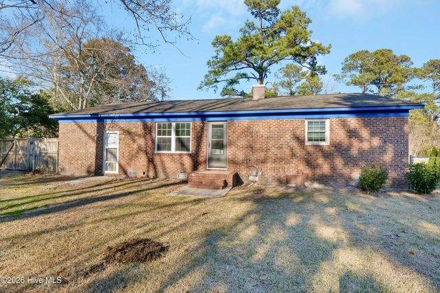 3533 Middle Sound Loop Road, Wilmington, NC 28411