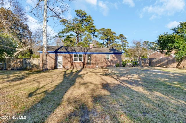 3533 Middle Sound Loop Road, Wilmington, NC 28411