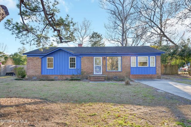 3533 Middle Sound Loop Road, Wilmington, NC 28411