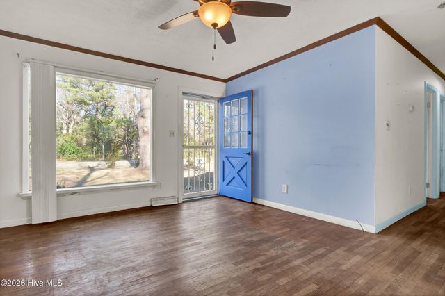 3533 Middle Sound Loop Road, Wilmington, NC 28411