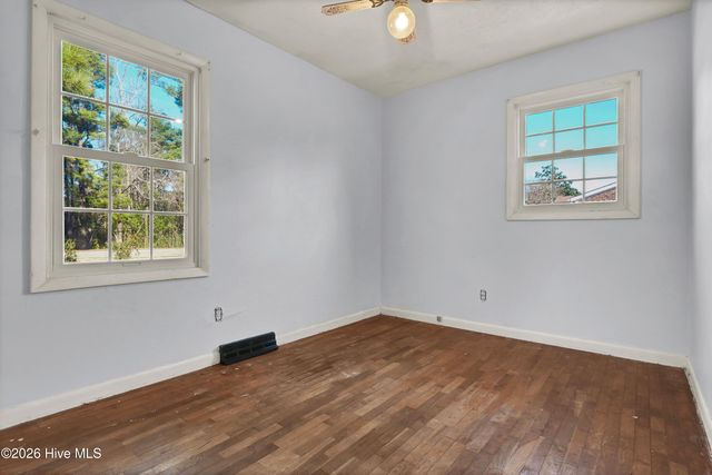 3533 Middle Sound Loop Road, Wilmington, NC 28411