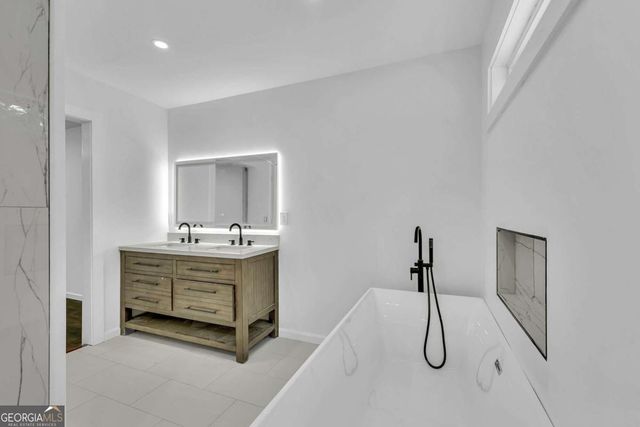 388 Sargent Drive SE, Atlanta, GA 30315