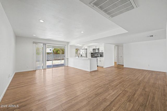 5513 W TIERRA BUENA Lane, Glendale, AZ 85306