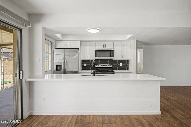 5513 W TIERRA BUENA Lane, Glendale, AZ 85306