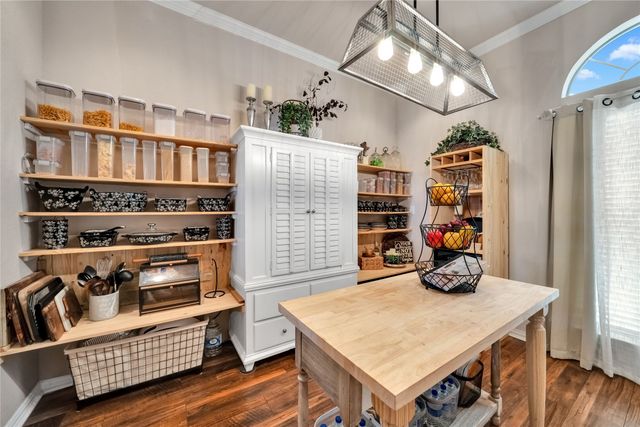 192 County Road 3133, Decatur, TX 76234